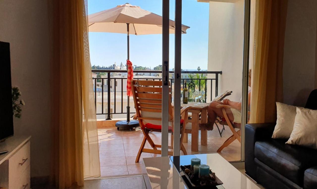 Petras Cozy Nest, 1-Bedroom Apt., Paphos-Universal 外观 照片