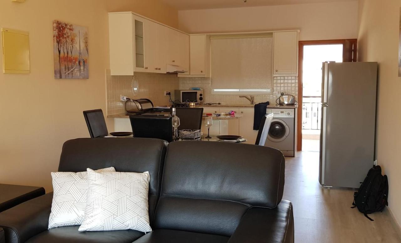 Petras Cozy Nest, 1-Bedroom Apt., Paphos-Universal 外观 照片