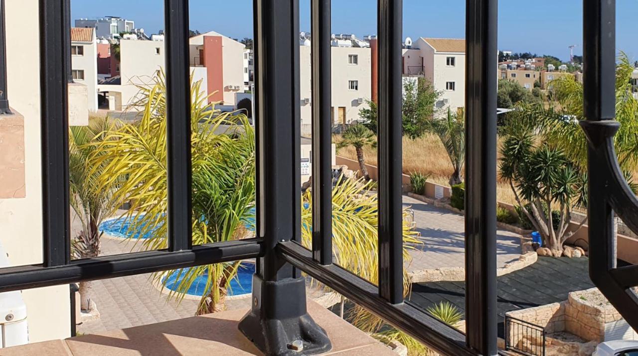 Petras Cozy Nest, 1-Bedroom Apt., Paphos-Universal 外观 照片