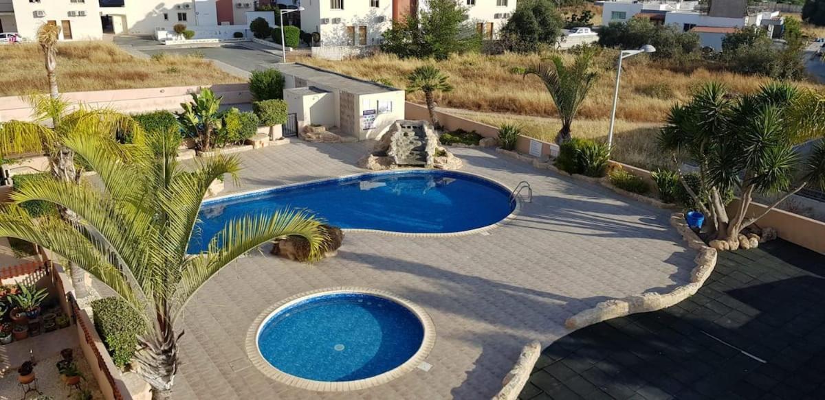 Petras Cozy Nest, 1-Bedroom Apt., Paphos-Universal 外观 照片